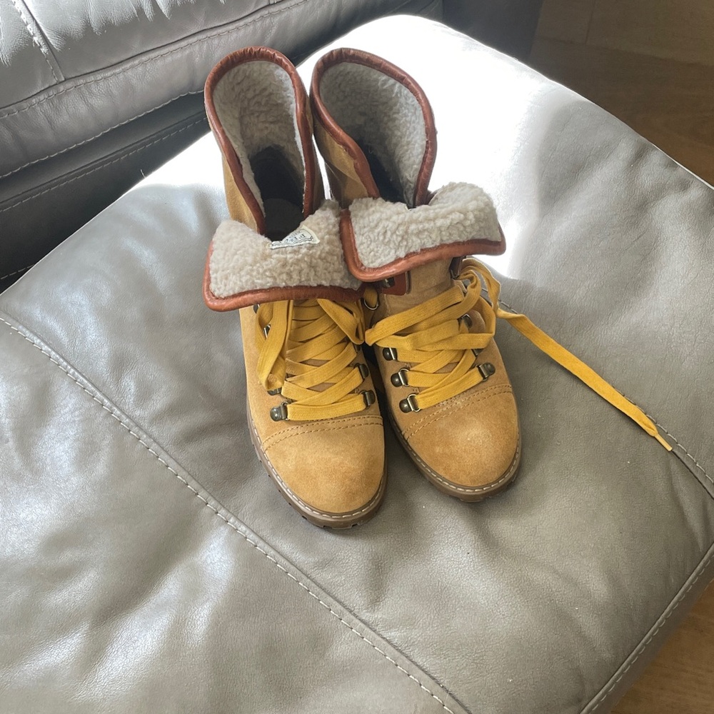 Frye and Co. Anise Hiker Boots
